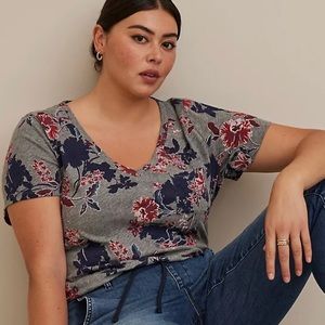 Torrid V-neck Tee-Size 1 (14/16) New Without Tags